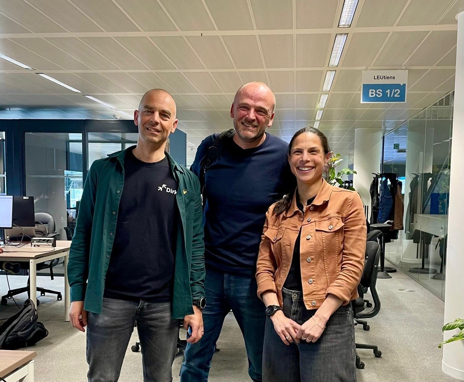 Dirk Lievens (programmamanager Start it Hardware), Jan Paesen (Managing Director Leuven MindGate) en Lalynn Wadera (schepen van onderwijs, economie, diversiteit, openbaar groen en stadsgebouwen in Leuven voor Vooruit)