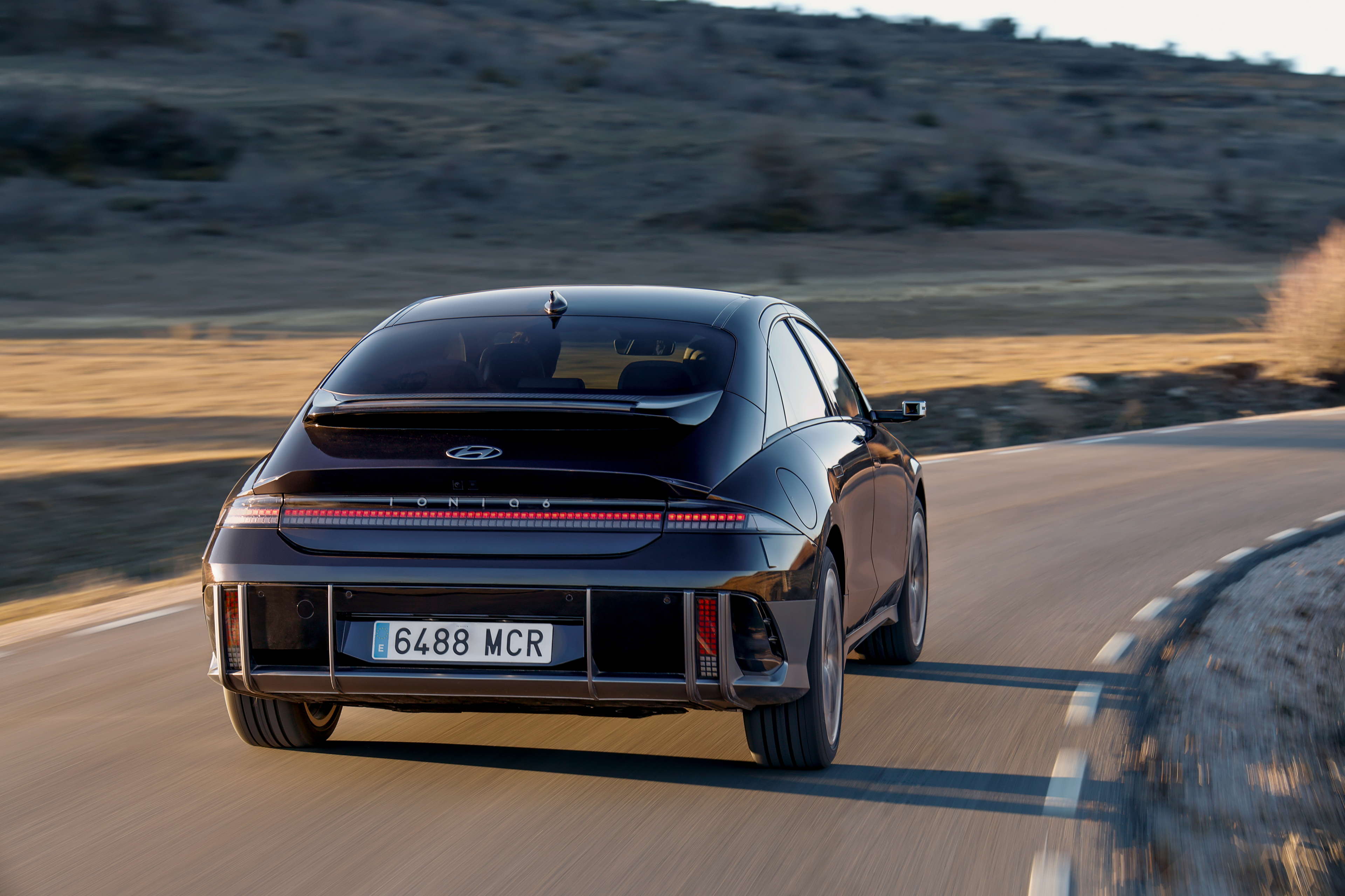 IONIQ 6 (2023)