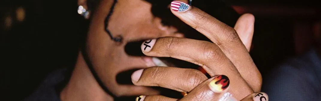 Uñas masculinas: 4 tendencias para chulearte las uñas este verano
