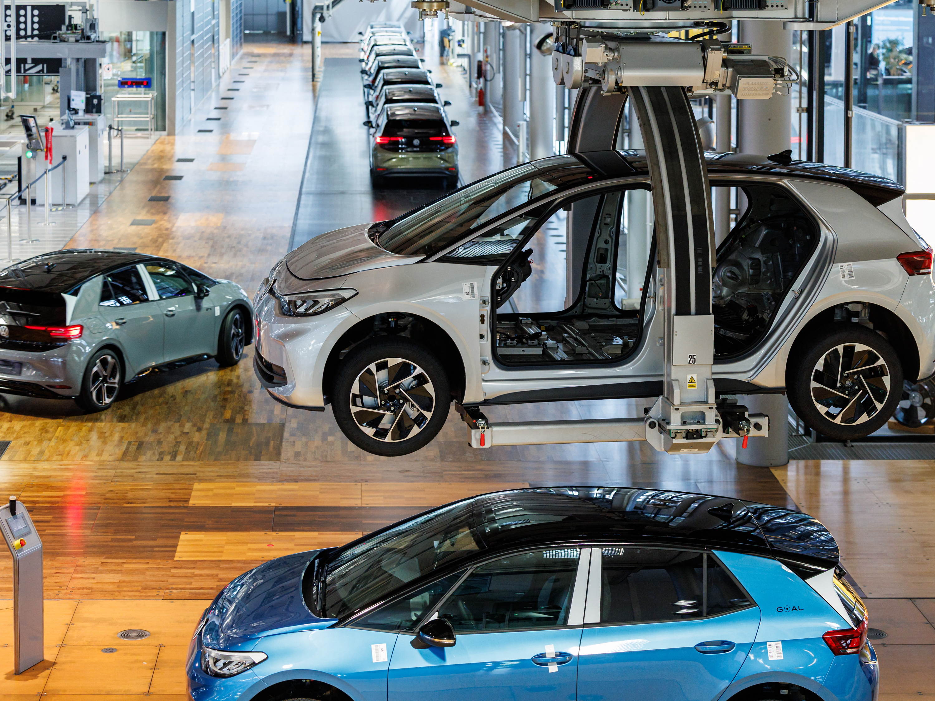 Electric cars exceed 15 per cent market share in EU despite sharp decline for Tesla
