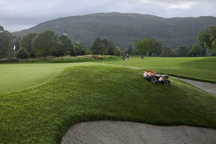 ©Husqvarna Automower 535 AWD EPOS_Golf