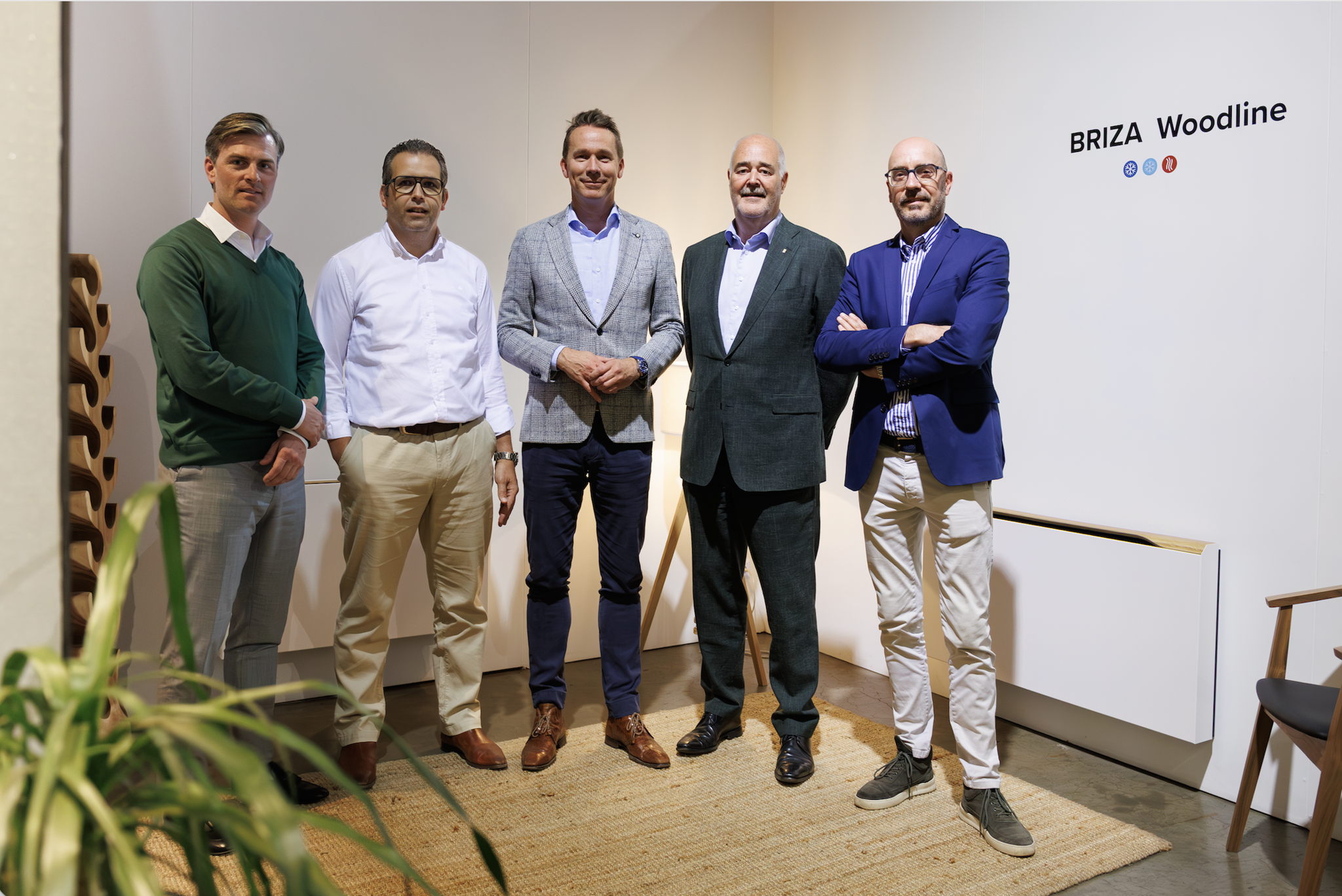 Guy Vande Vyvere (VCP), Jan Battheu (CEO Jaga Group), Jo Brouns (Vlaams Minister van Omgeving), Johann Leten (Voka Limburg), Gert Schreurs (VKW Limburg) Guy Vande Vyvere (VCP), Jan Battheu (CEO Jaga Group), Jo Brouns (Vlaams Minister van Omgeving), Johann Leten (Voka Limburg), Gert Schreurs (VKW Limburg)