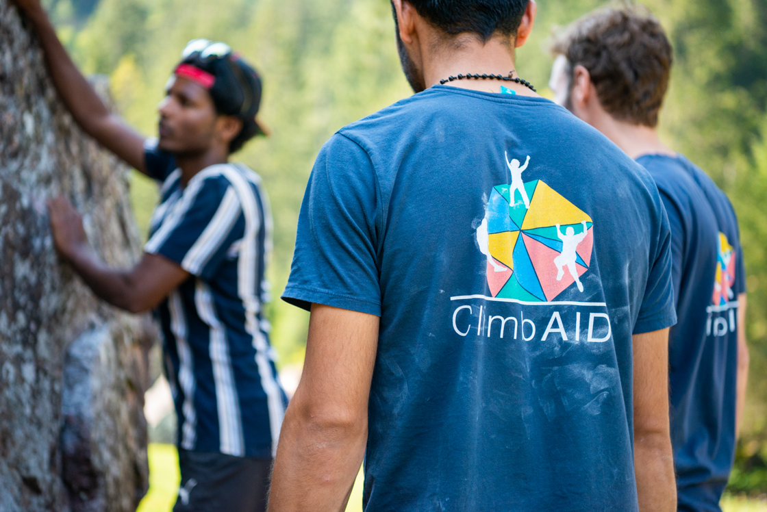 CLIMBING WITH REFUGEES: MAMMUT BECOMES A PARTNER OF THE NON-PROFIT ORGANIZATION CLIMBAID