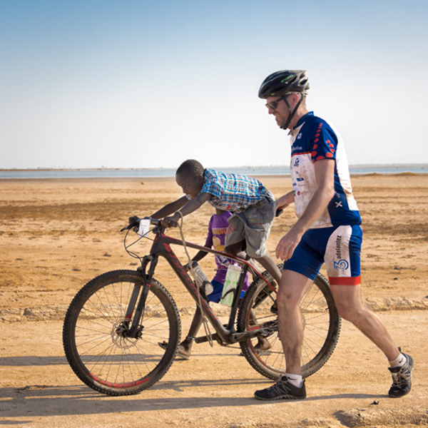 Brussels Airlines rassemble 150.000€ grâce à l’initiative Bike For Africa. [Photo report]