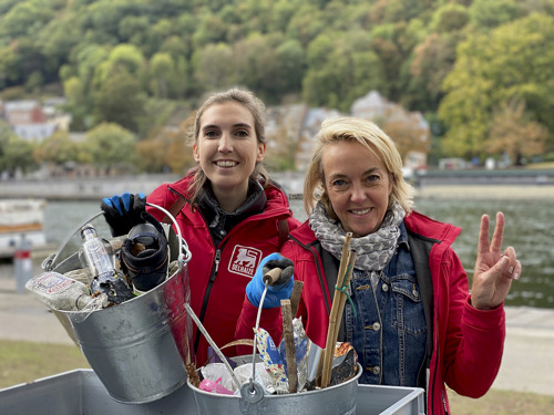 Delhaize et River Cleanup s'associent pour lutter contre la masse de plastique dans nos rivières