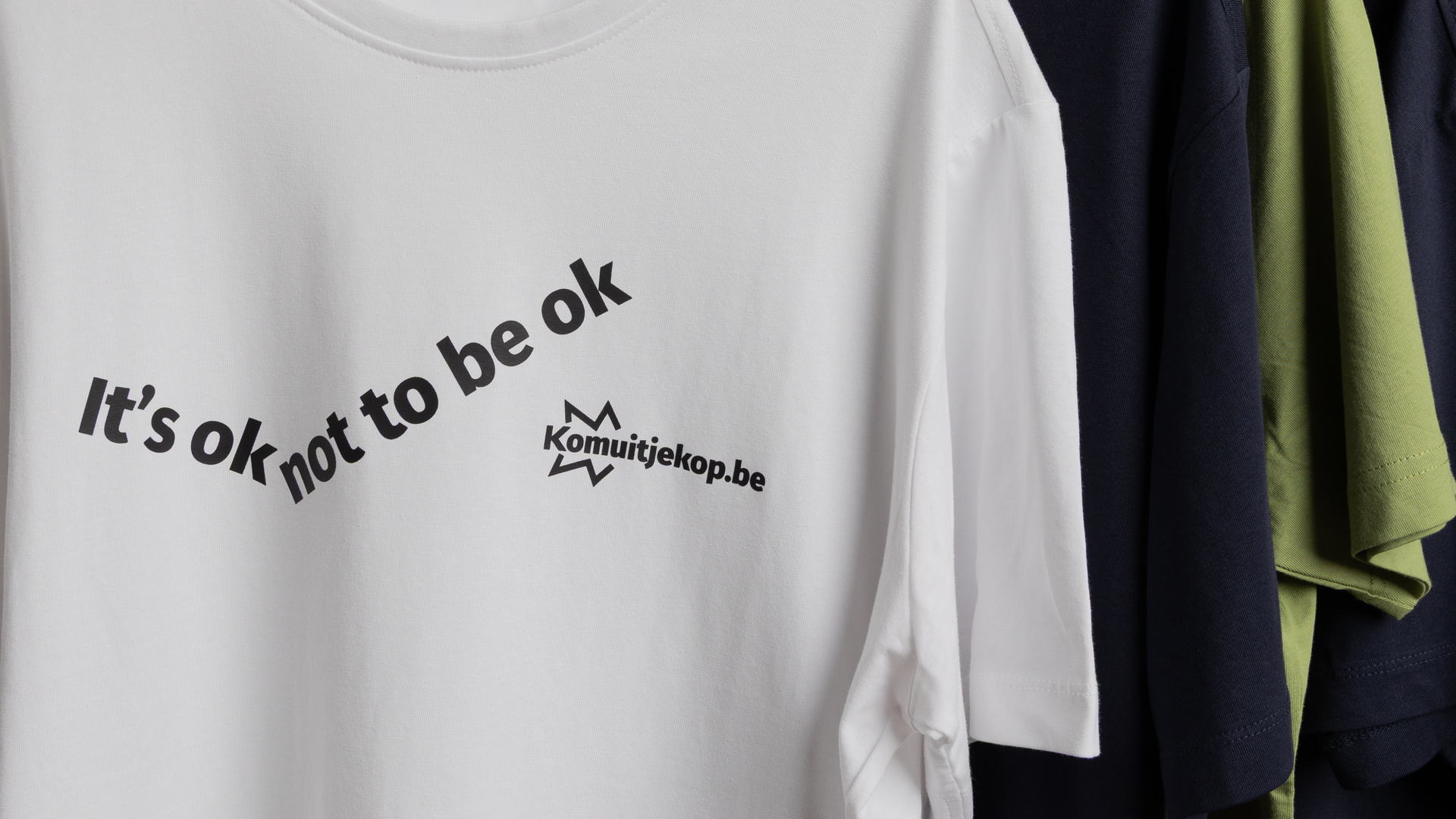 VLESP en Lucy brengen donkere gedachten bij mannen naar buiten met unieke collectie.