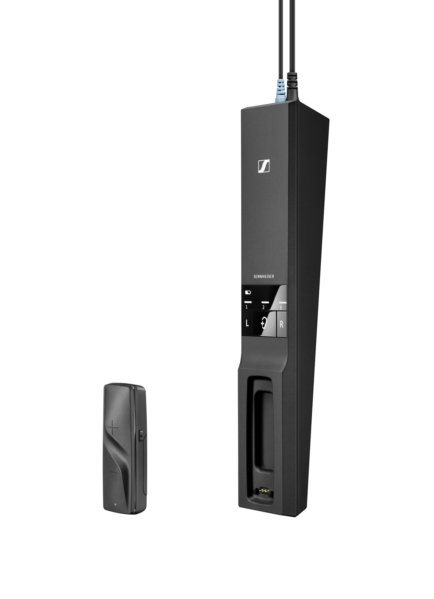 
Le  Flex 5000, la nouvelle solution sans fil pour casques et écouteurs de Sennheiser qui amplifie le son des téléviseurs, sans entraver les mouvements des utilisateurs.