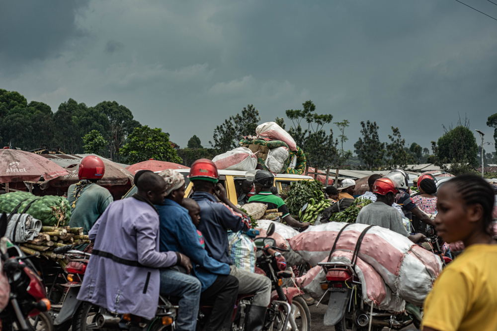 Title: IDP leaving camps around Goma Copyright: Daniel Buuma Countries: Democratic Republic of Congo Date taken / Date Recorded: 11 February, 2025 Caption / Description: Internally displaced people leaving Kimachini camp, located next to Goma.