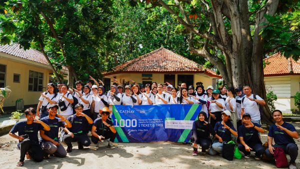 Preview: Dorong Keberlanjutan, Cathay Tanam 1.000 Pohon Mangrove di Pulau Pramuka