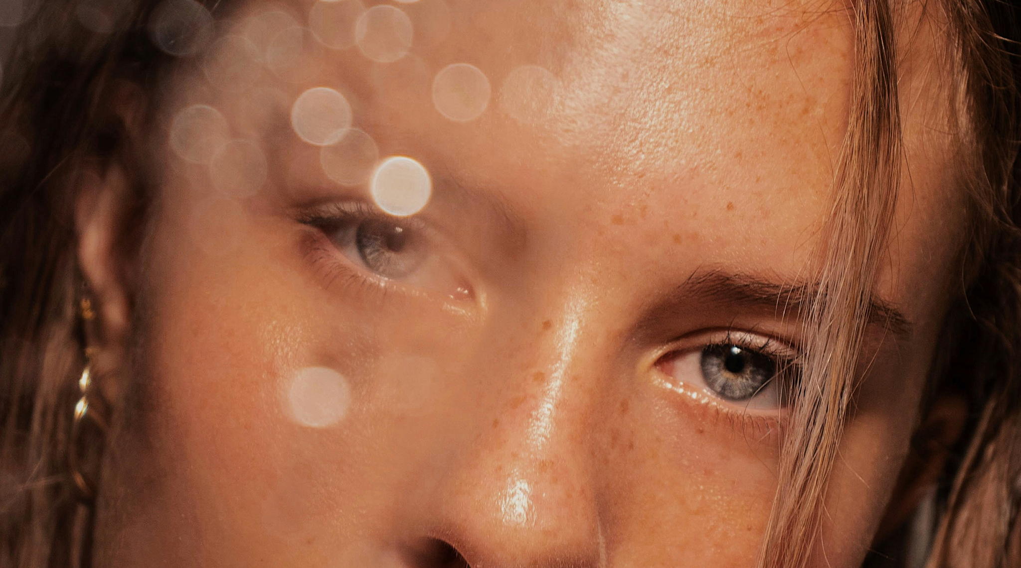 Kruidvat introduceert nieuwe skincare producten met vitamine C, hyaluronzuur en charcoal