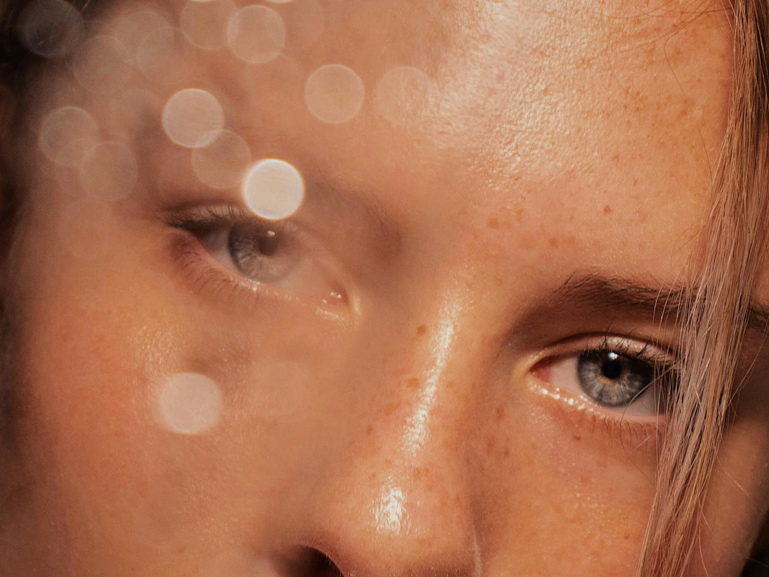 Kruidvat introduceert nieuwe skincare producten met vitamine C, hyaluronzuur en charcoal