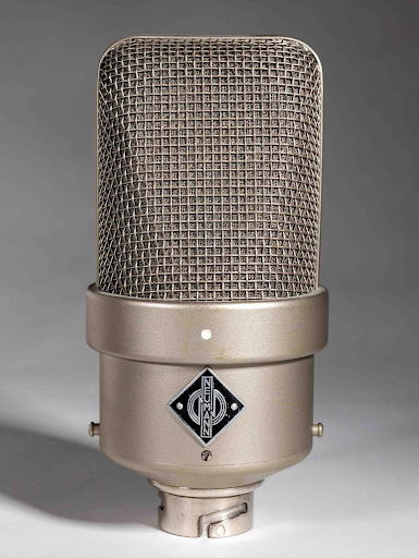The Neumann M 50 was instrumental in the development of the Decca tree and has played a pivotal role in capturing orchestras with sonic integrity and unsurpassed musical character