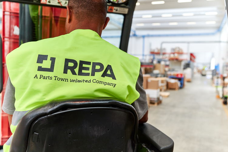 REPA Logistic Center_Forklift