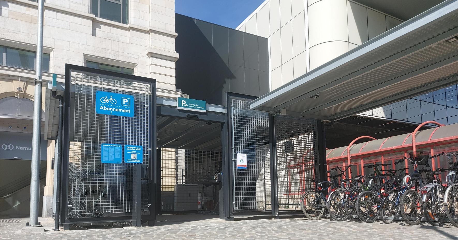 Le parking vélo couvert et sécurisé à la gare de Namur est en service 