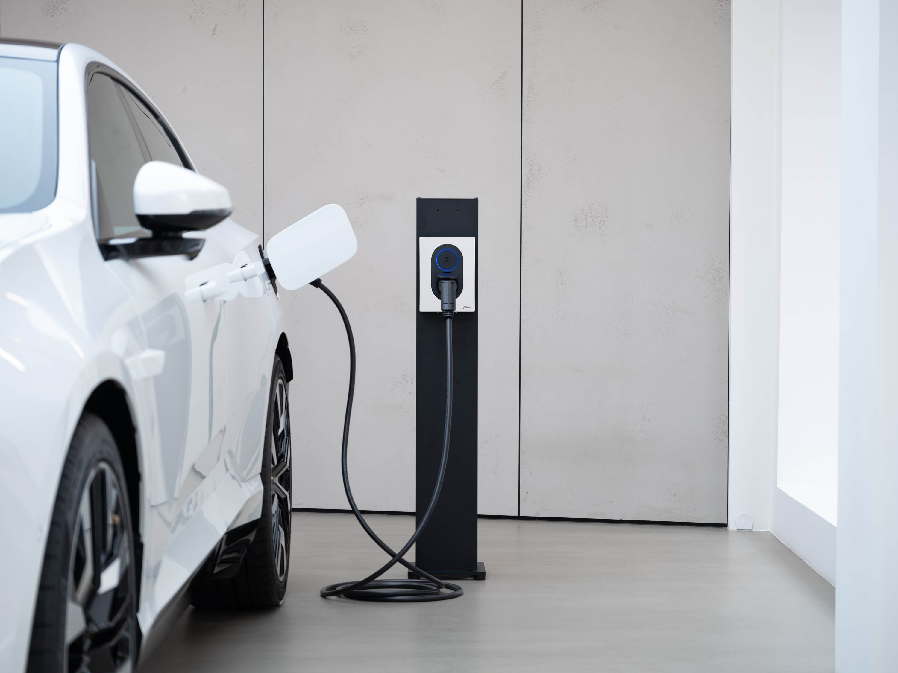 Polestar and Zaptec to offer premium home charging solutions in Luxembourg