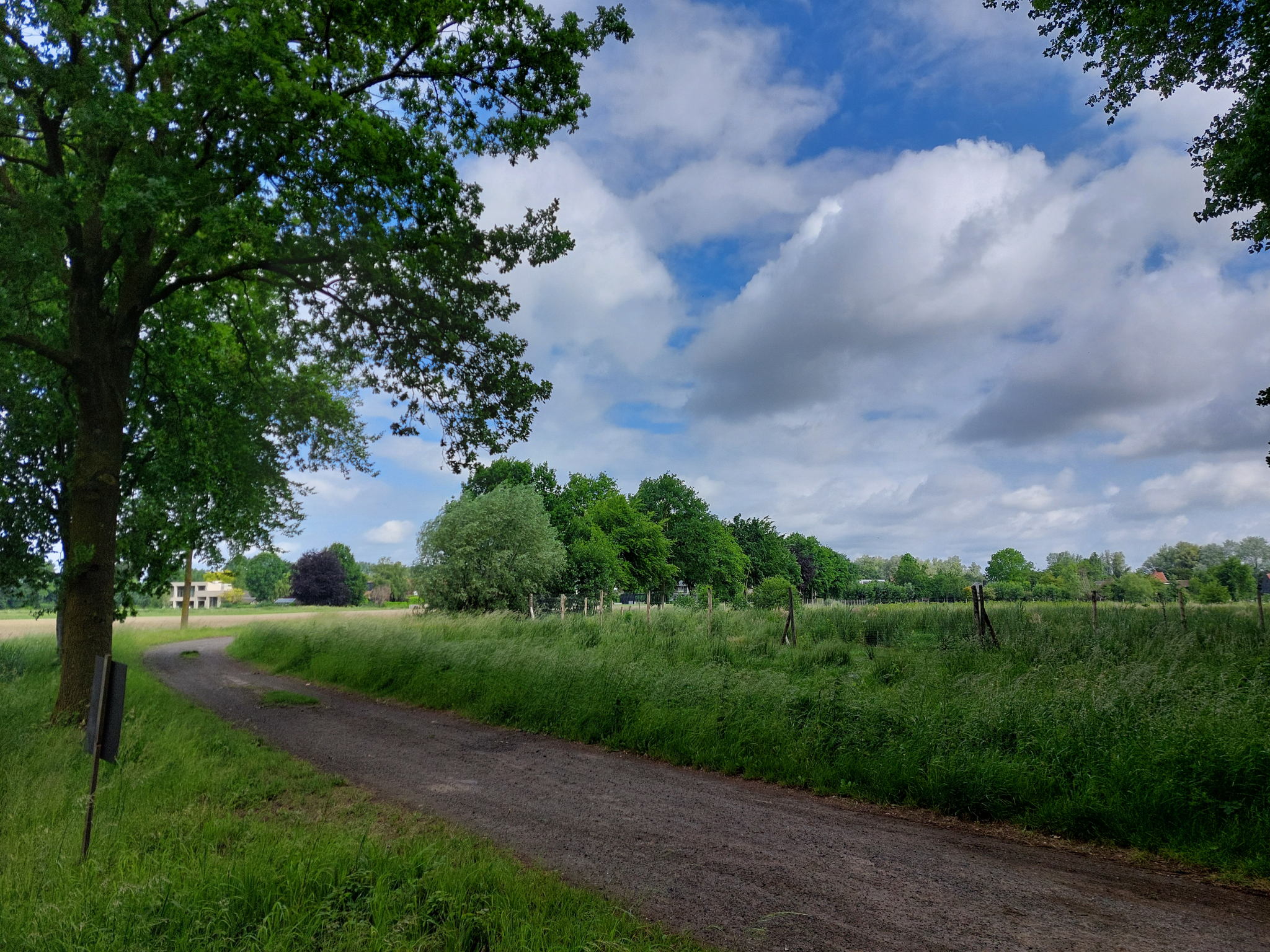 Te verbeteren steenslagpad © Vlaamse Landmaatschappij, Jeroen Seynaeve