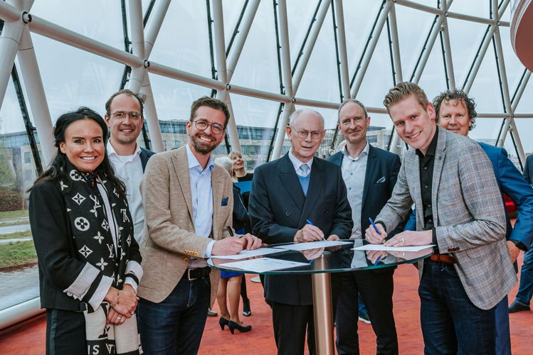 AFAS partnership x Living Tomorrow - Contract signing