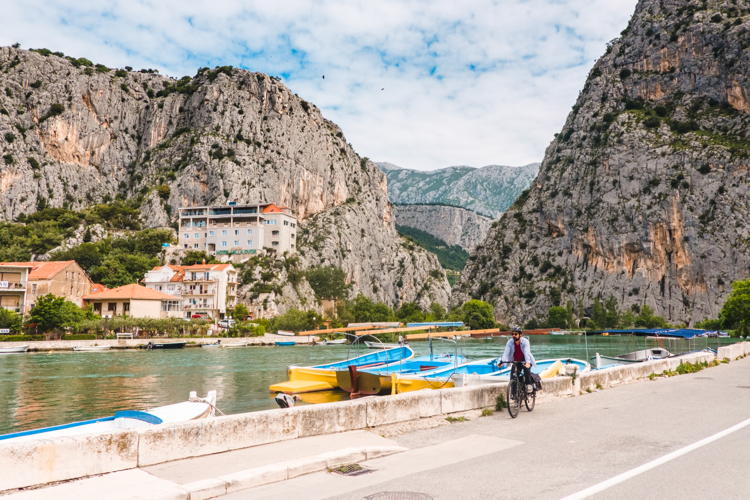 cyclists-omis-optimized-for-print-ivan-sardi
