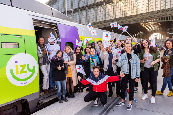 Thalys emmène 350 jeunes à Bruxelles : un temps fort de mobilisation orchestré avec le Secours populaire français