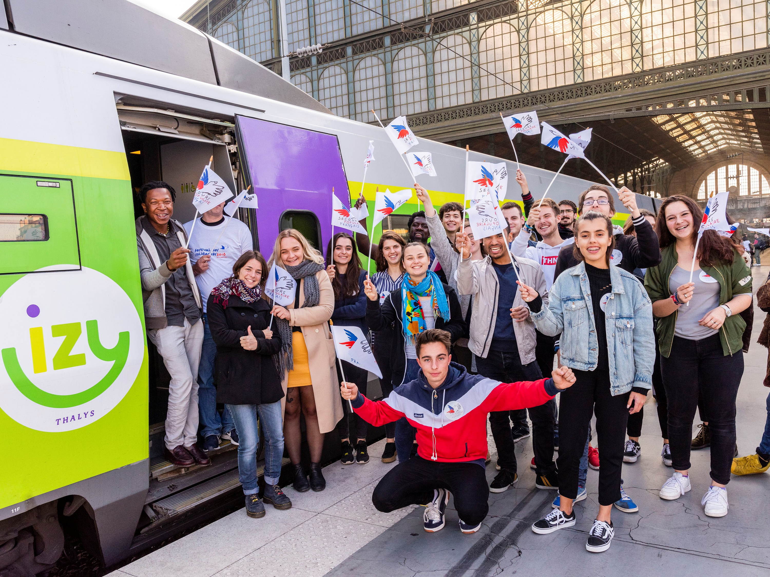 Thalys emmène 350 jeunes à Bruxelles : un temps fort de mobilisation orchestré avec le Secours populaire français