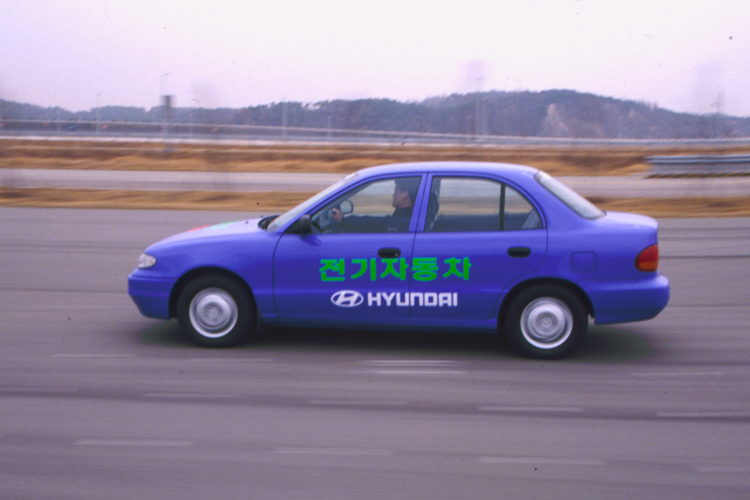 Hyundai Accent EV