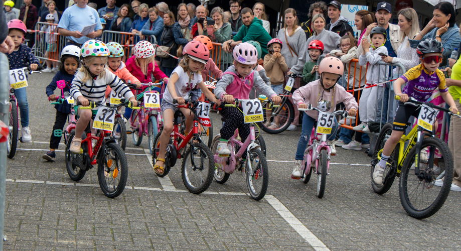 Dikke bandenkoers tijdens Sportzondag © Willy Jacobs