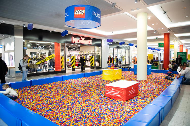 LEGO® Playworld & Hyundai KONA electric