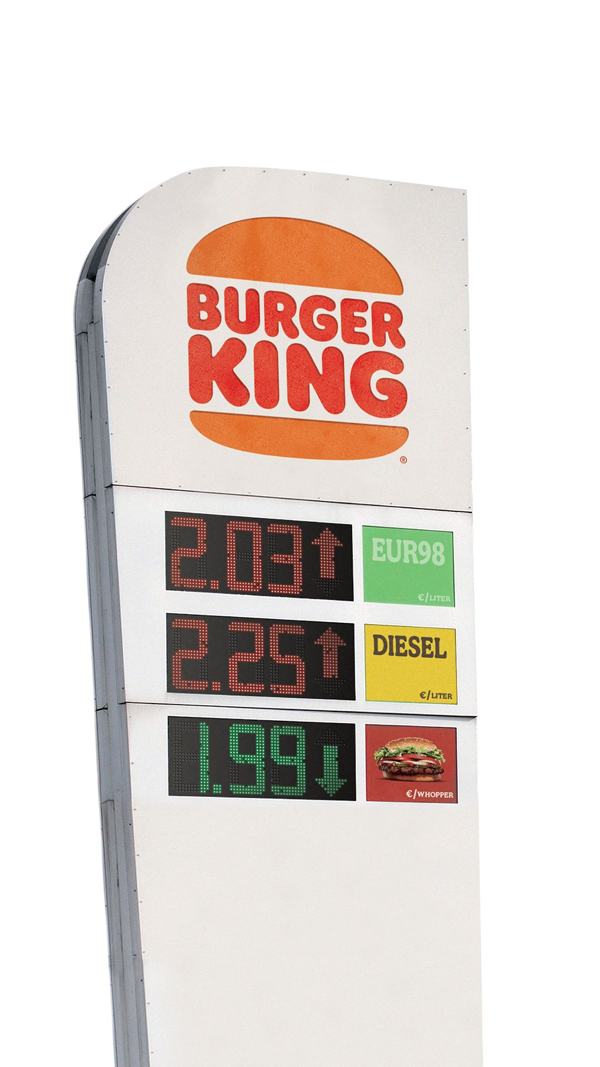 Le prix de l’essence monte à la pompe, le prix du Whopper® baisse au drive