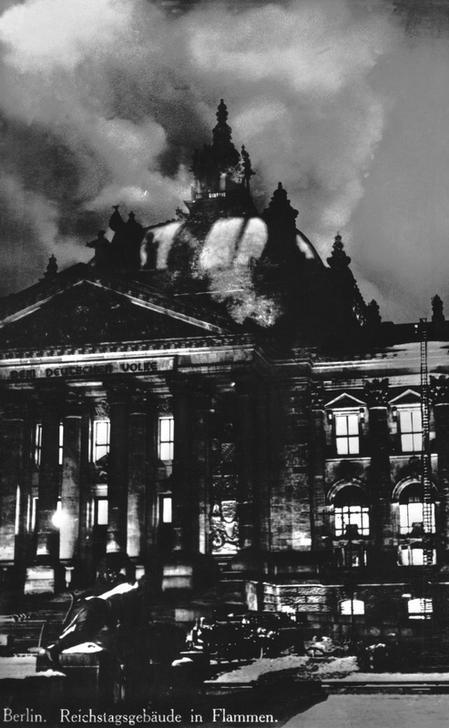 AKG140426 Reichstag Fire ©akg-images