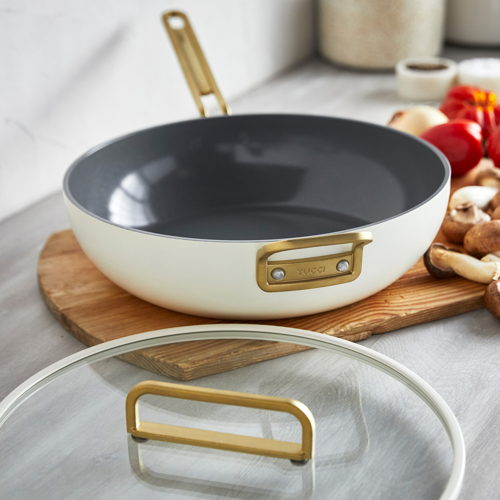 GreenPan™ Stanley Tucci™ Ceramic Nonstick 33cm Stanley Pan with Lid, Carrara White €235,00 GreenPan™ Stanley Tucci™ Ceramic Nonstick 33cm Stanley Pan with Lid, Carrara White €235,00