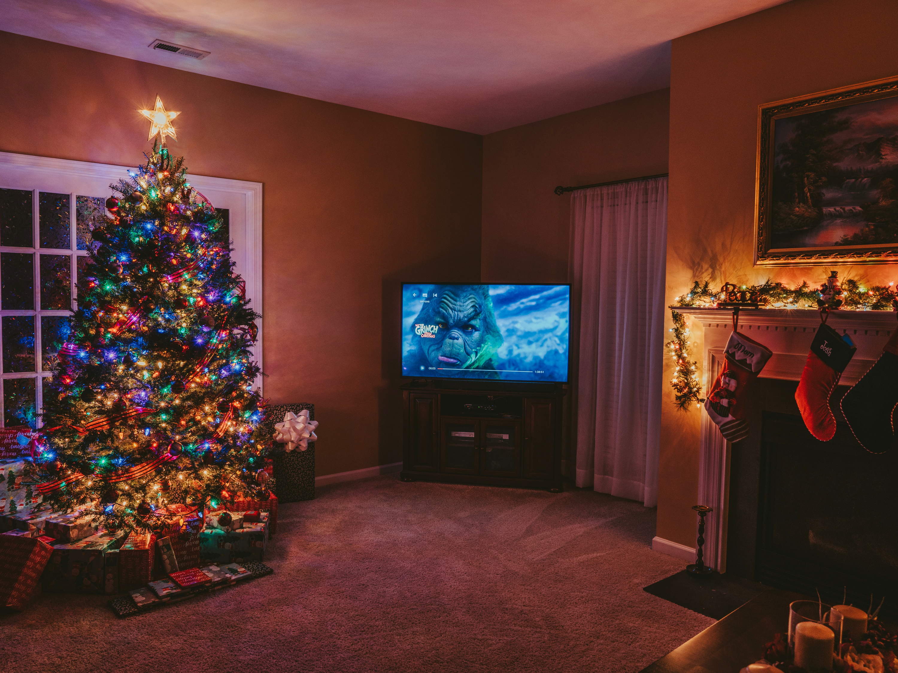 5 clásicos navideños del cine y sus botanas que acompañan la magia 