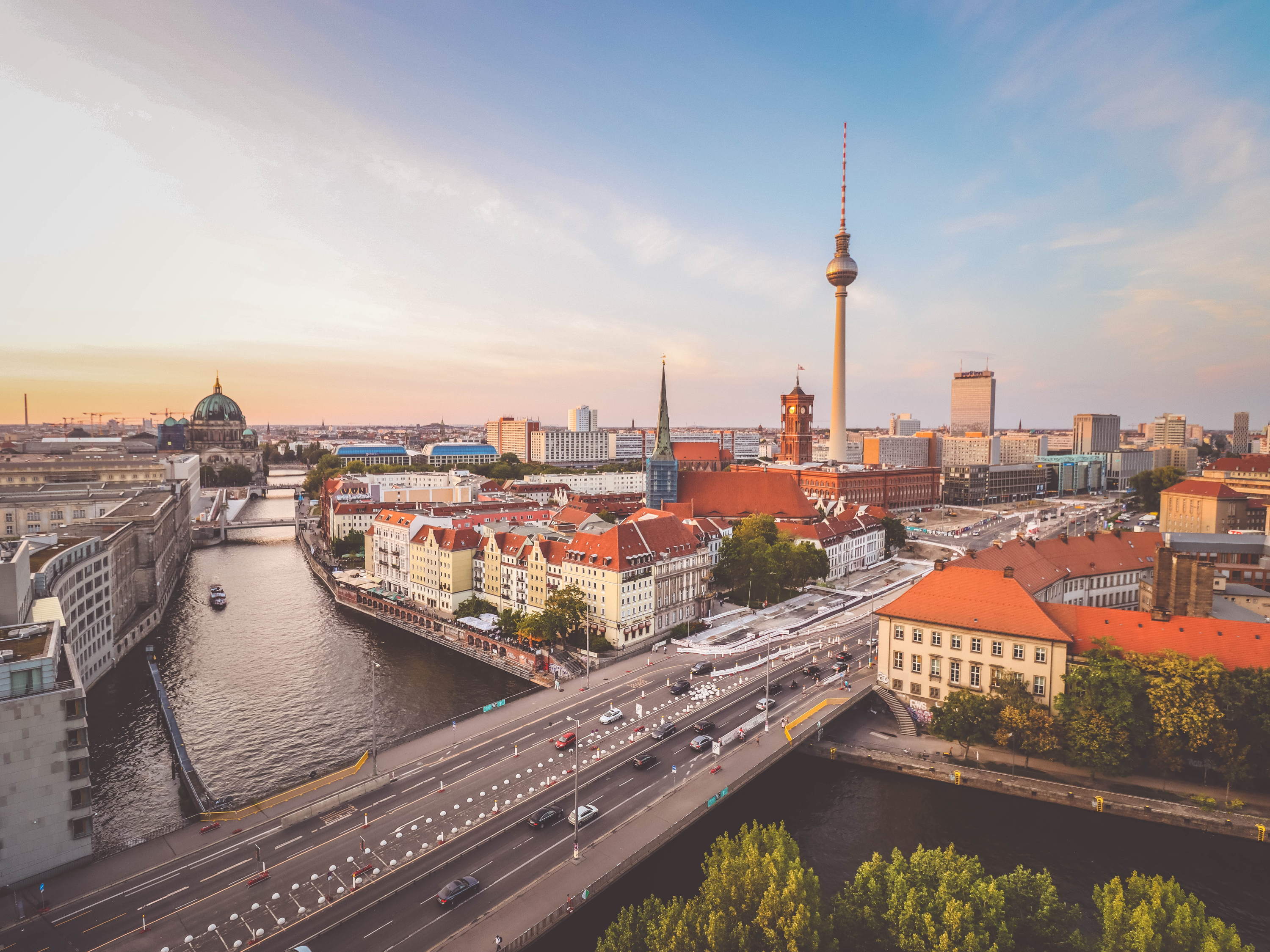 Mobility data platform Vianova awarded BVG Jelbi tender to transform e-scooter parking across Berlin