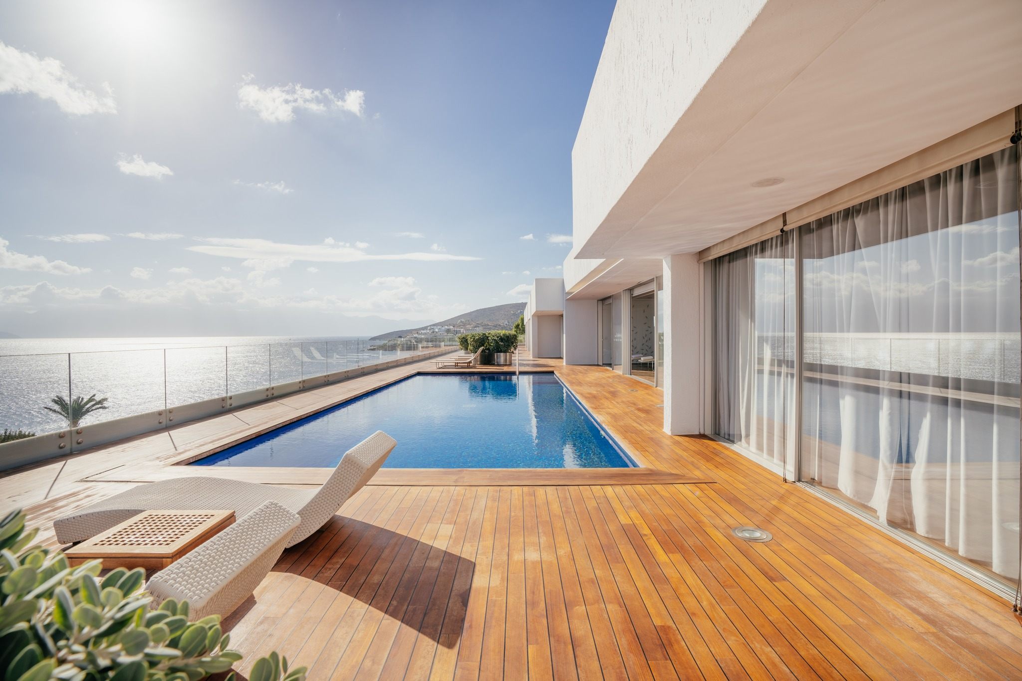 Extend the Summer: End-of-Season Escapes to Elounda Await