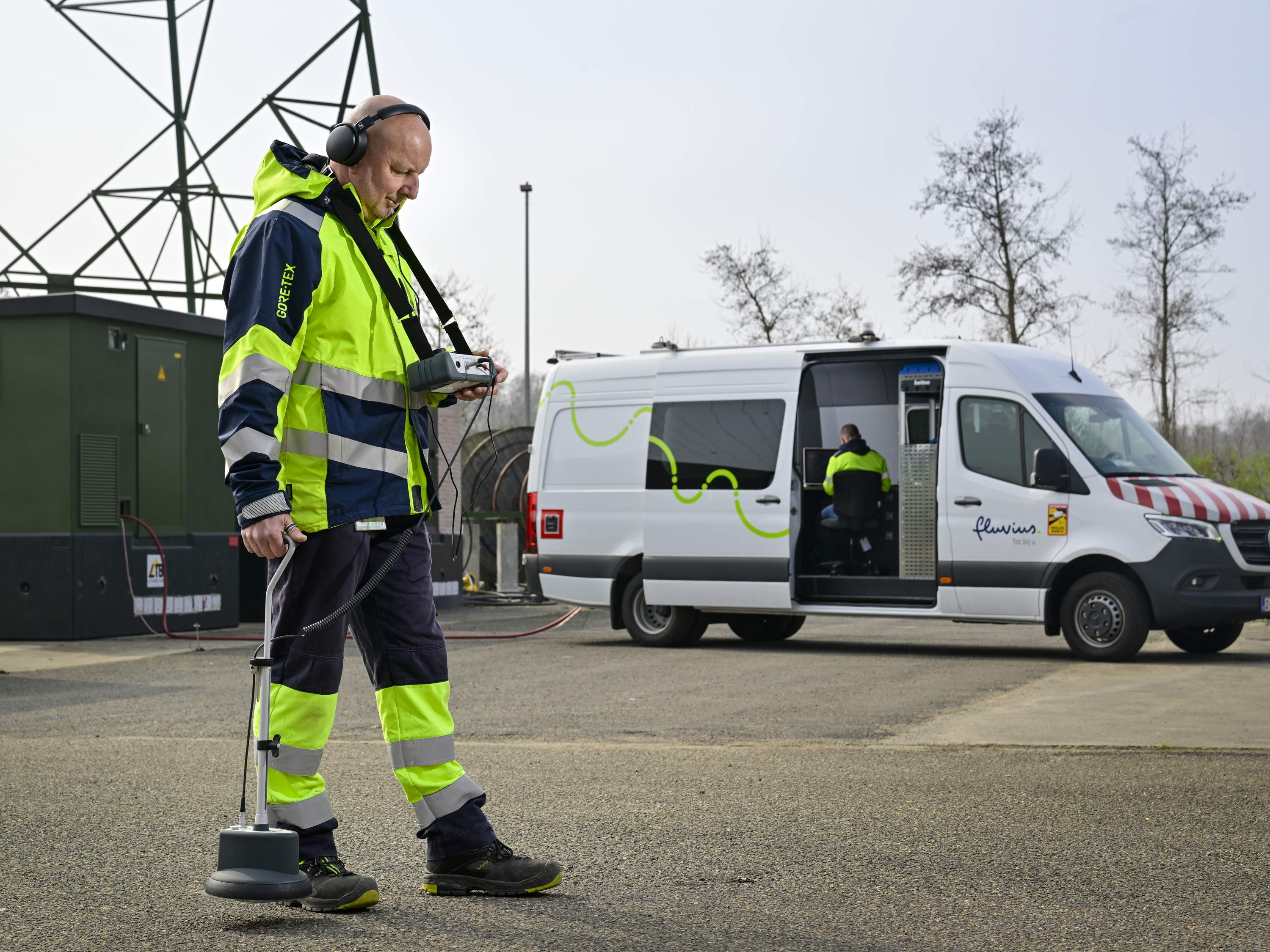 Fluvius spoort defecte elektriciteitskabels op met nieuwe "meetwagens" 
