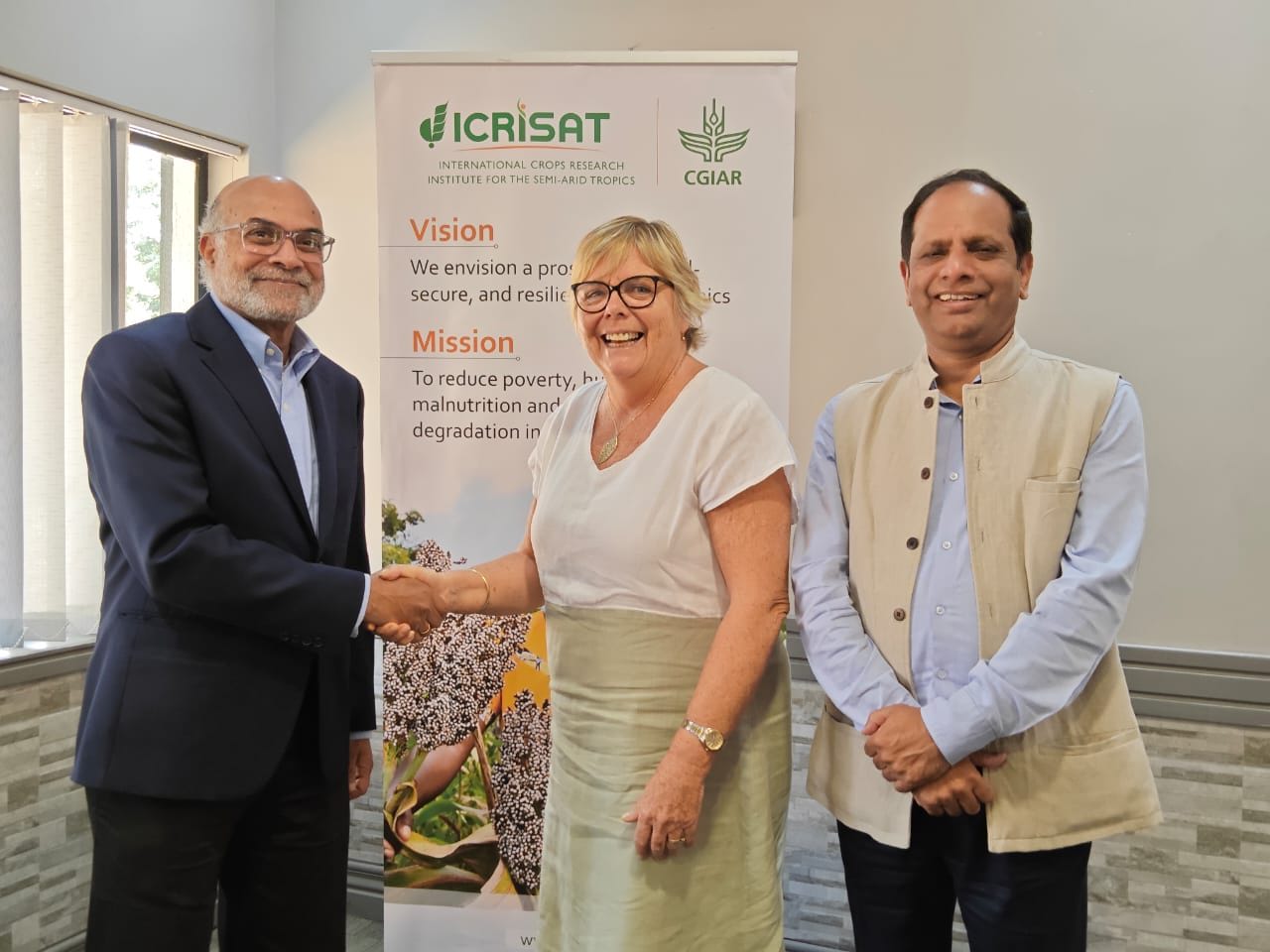 Prof. Prabhu Pingali, Ms Cathy Reade, and ICRISAT Director General Dr Himanshu Pathak Prof. Prabhu Pingali, Ms Cathy Reade, and ICRISAT Director General Dr Himanshu Pathak
