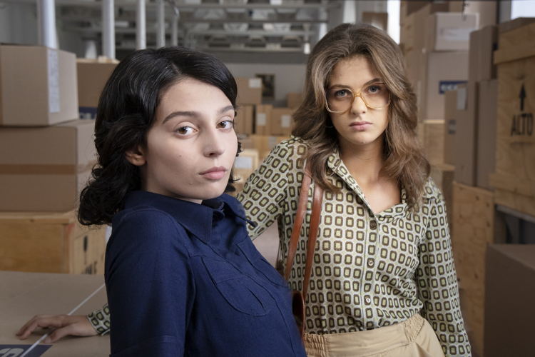 Gaia Girace (Lila Cerullo) en Margherita Mazzucco (Elena Greco) 