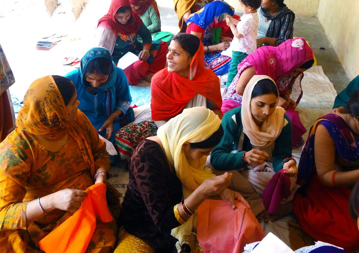 One hundred Kamalini women are receiving training thanks to crypto mining. | Photo: Courtesy of the WONDER Foundation