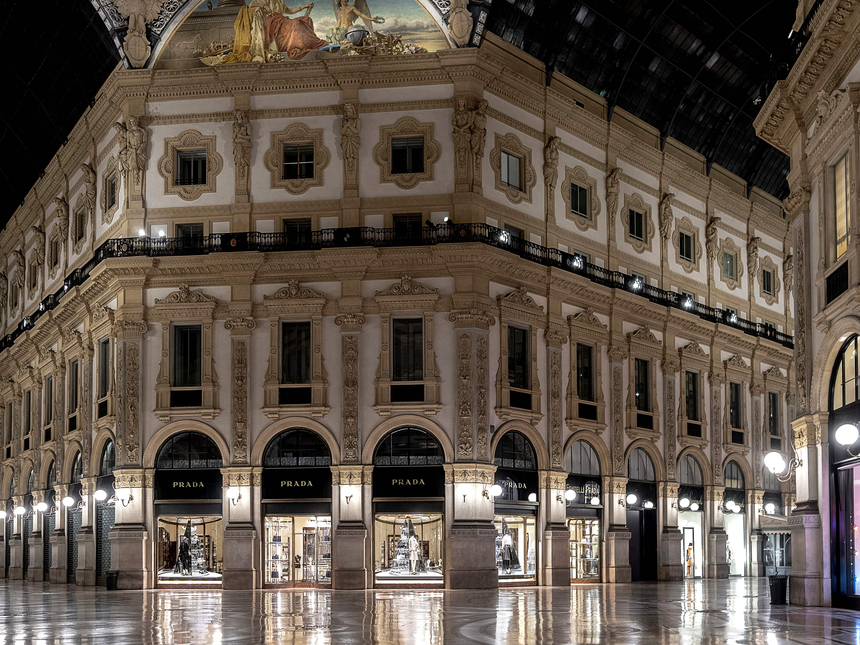 PRADA Y LA ÉPOCA DE FESTIVIDADES 2020