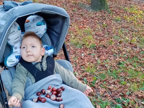 Jego oczy to jedyny kontakt ze światem. Rodzice chłopca apelują “Dawid chce nam coś powiedzieć” 