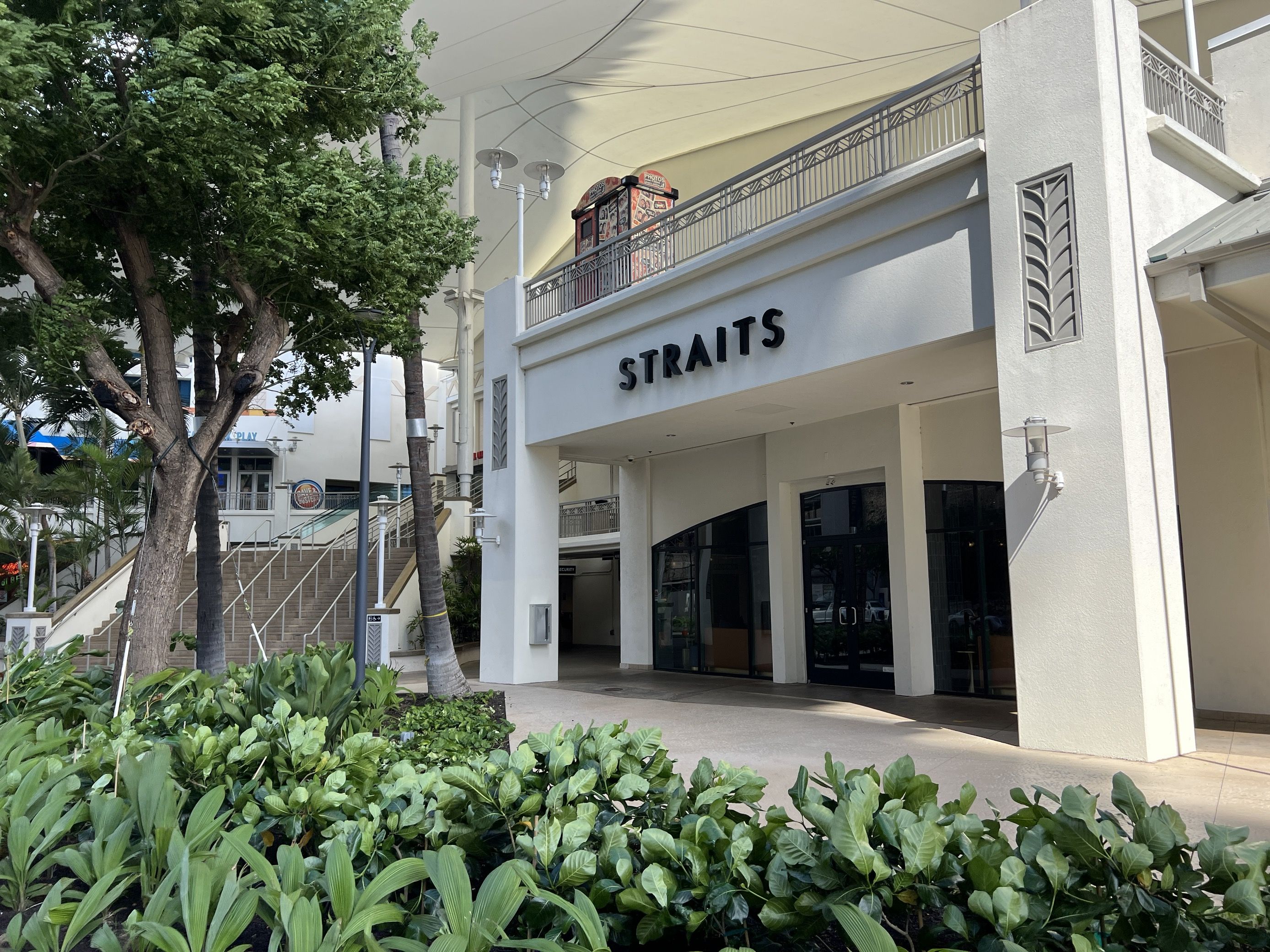 Founded in San Francisco, Straits Hawai'i is the restaurant's first location in the islands where friends and family can share globally-inspired cuisine.