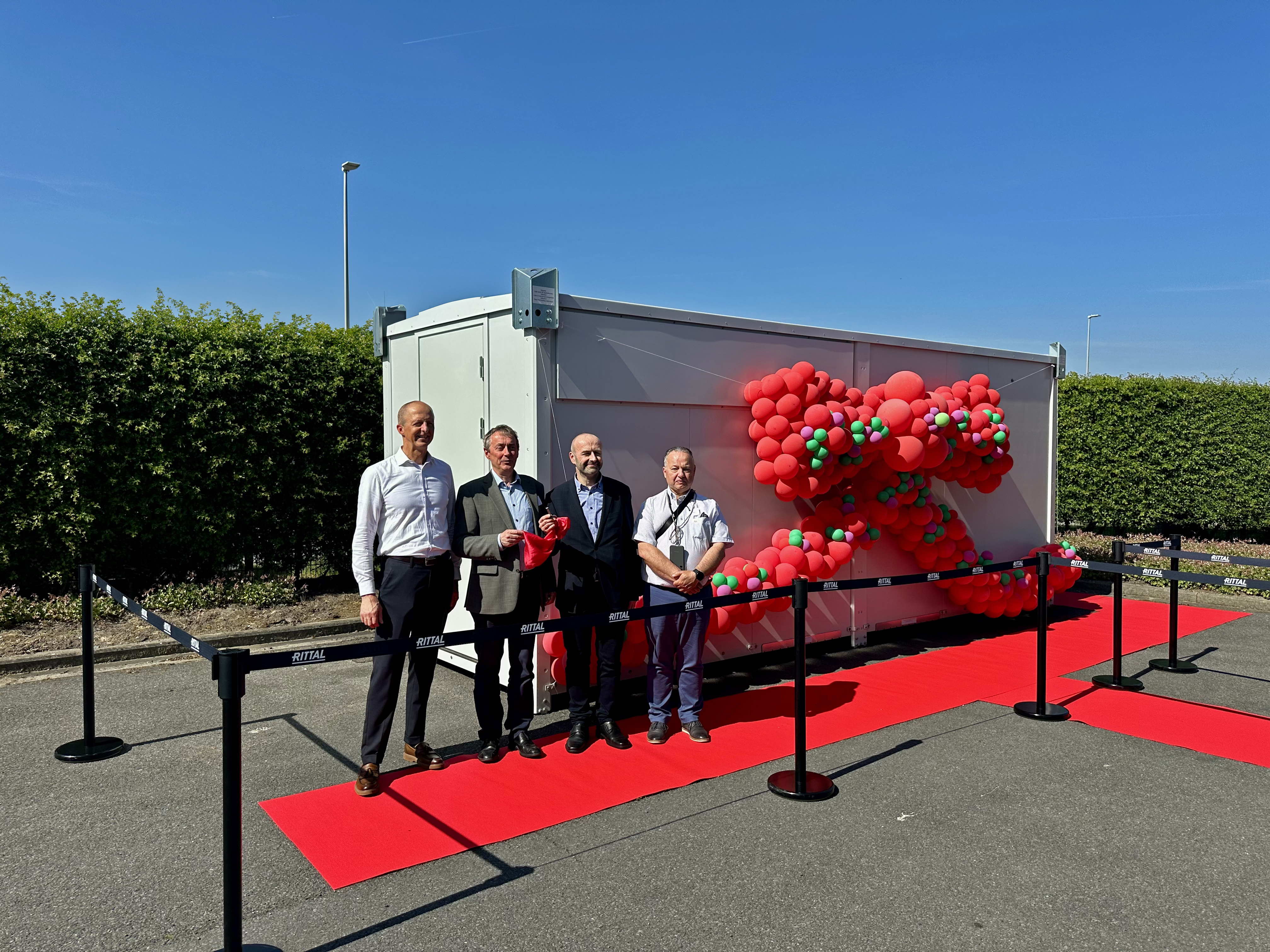Koen Wolfcarius, Bernard Clarenne, Kristof De Mulder & Jean-Marc Dullier Koen Wolfcarius, Bernard Clarenne, Kristof De Mulder & Jean-Marc Dullier