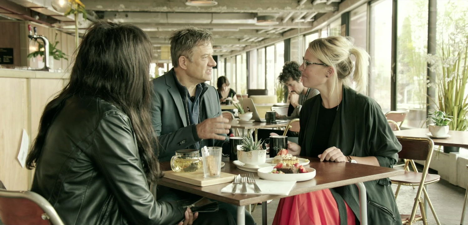Eline De Munck, Élodie Ouédraogo en Bart Peeters
Weg zijn wij (c) VRT