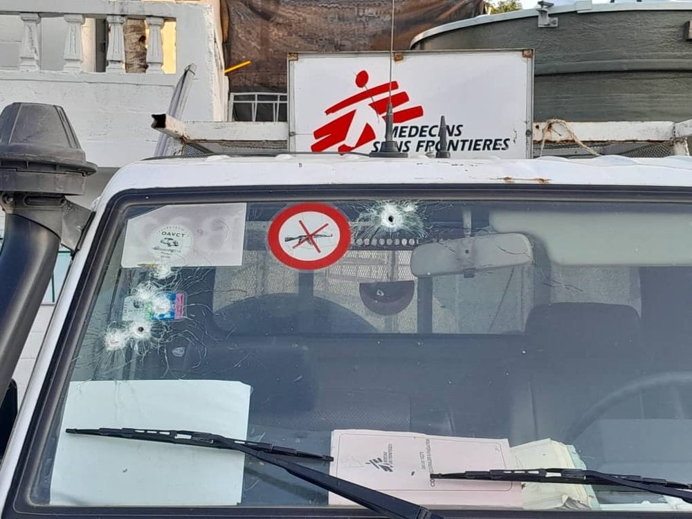 Haïti: des véhicules MSF visés par des tirs lors de l’évacuation d’un hôpital en pleine escalade de violence à Port-au-Prince