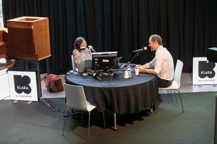 Klara-stem Katelijne Boon in gesprek met Wannes Cappelle – © VRT
