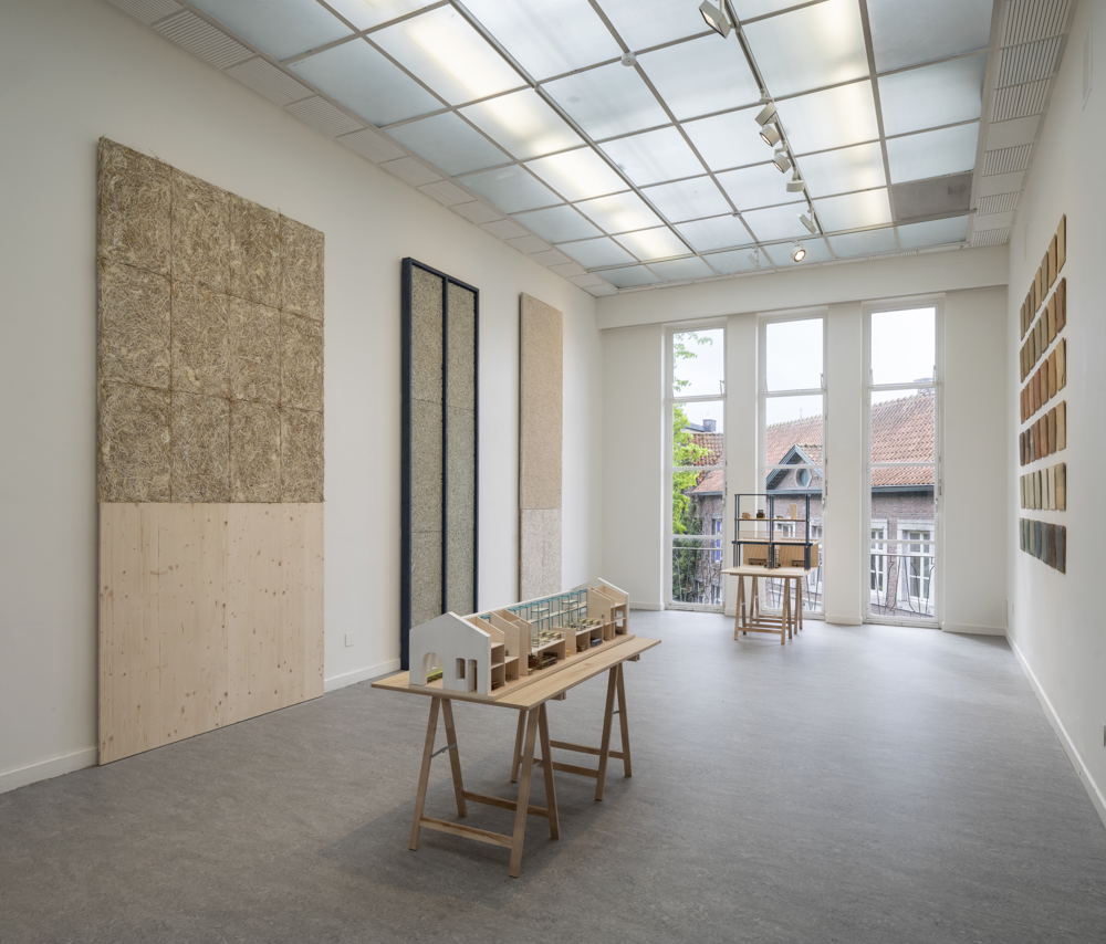 BC architects & studies & materials: Same Same but Different. Installatiezicht, Z33, Hasselt, 2022. Lot 8 is een project van Atelier LUMA in samenwerking met Assemble en BC. Foto: Kristof Vrancken.