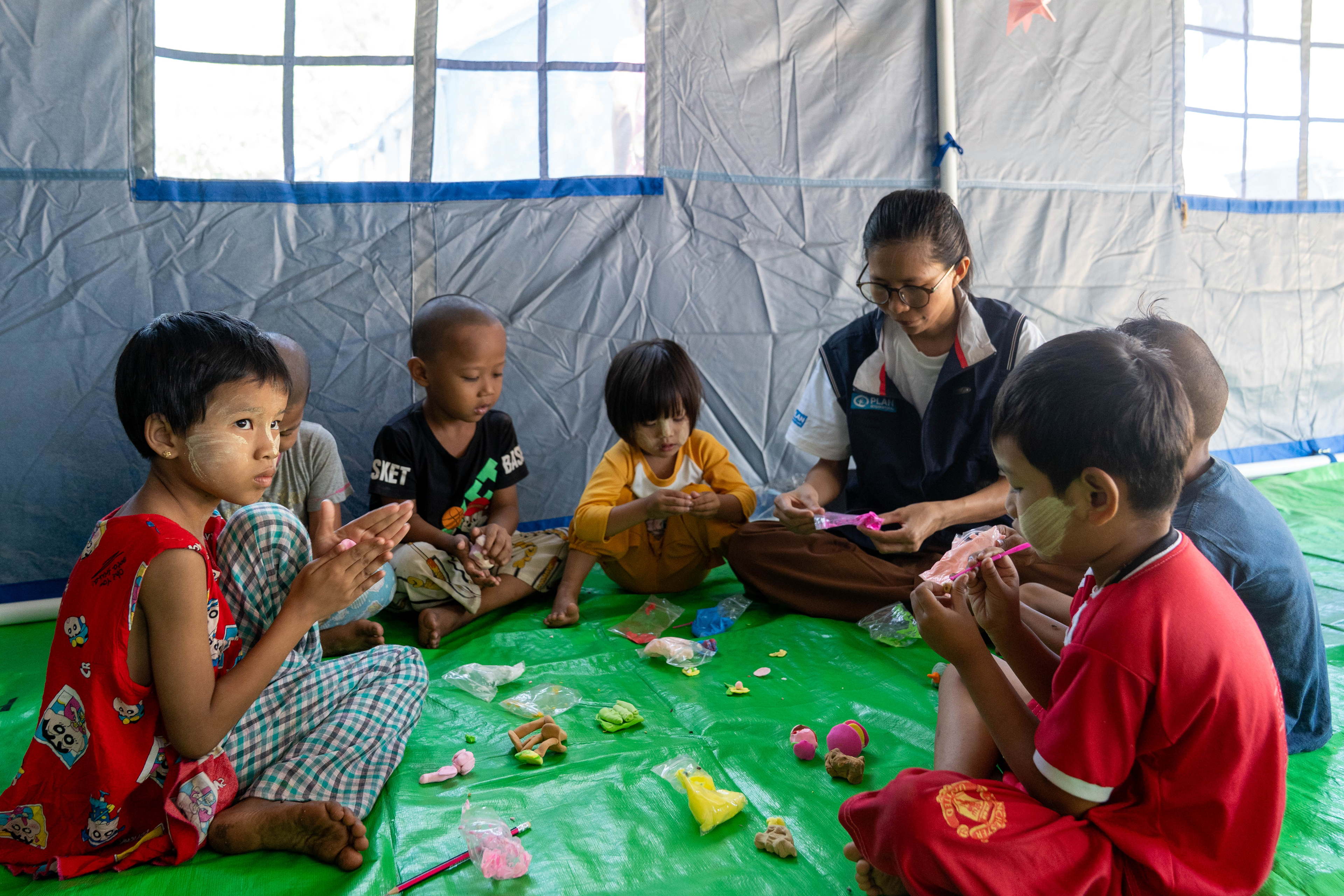 Myanmar : les opérations de secours tournent à plein régime, mais les besoins restent importants