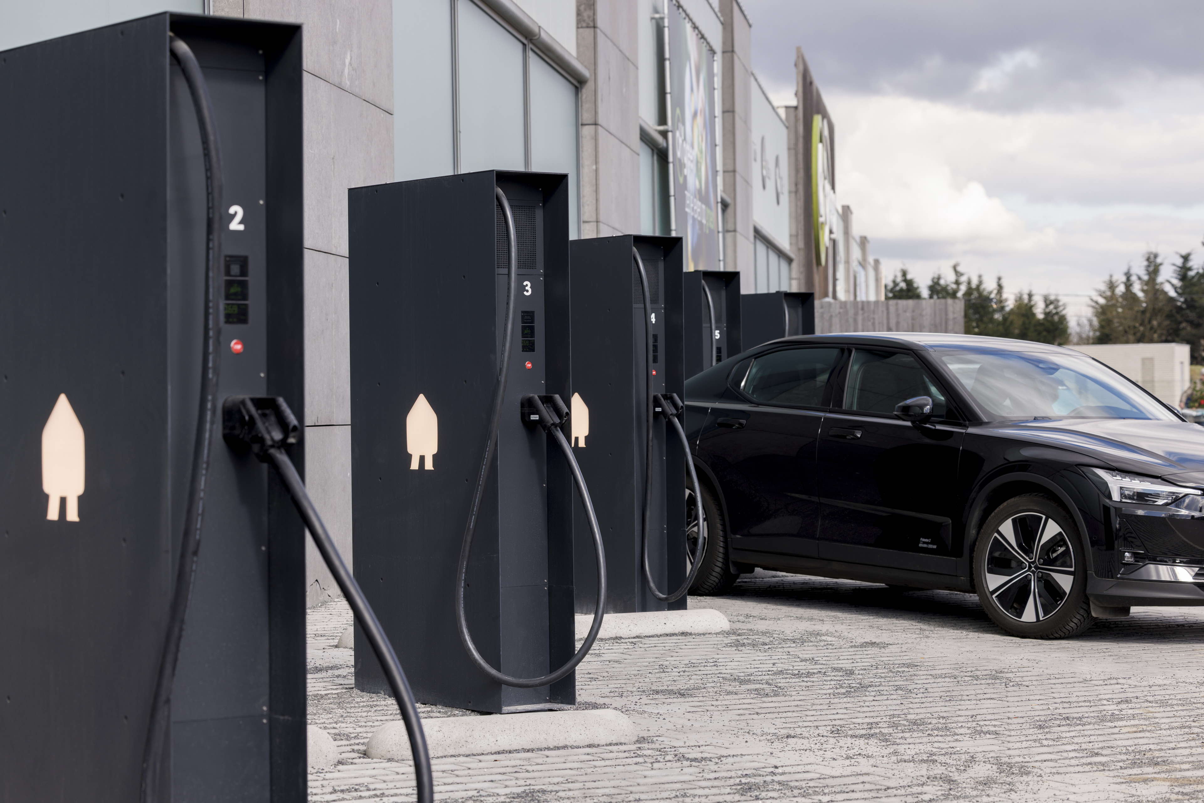 Smappee Smartstop opent snellaadplein in Sint-Katelijne-Waver