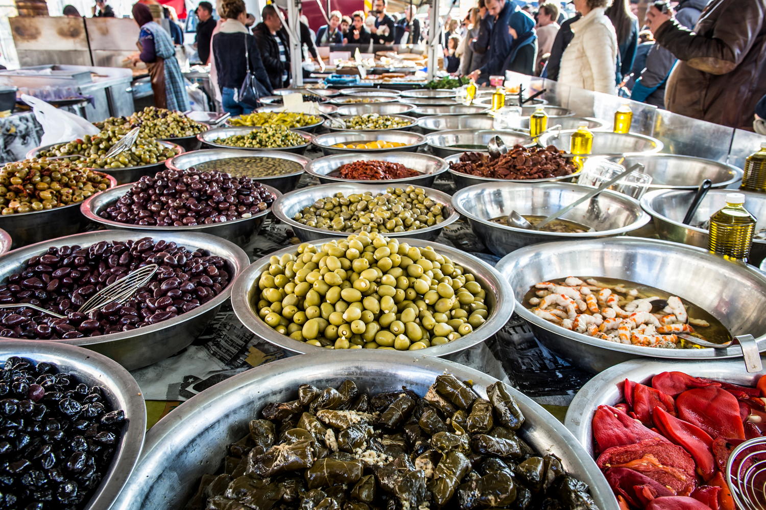 Exotische markt op zaterdag © Sigrid Spinnox