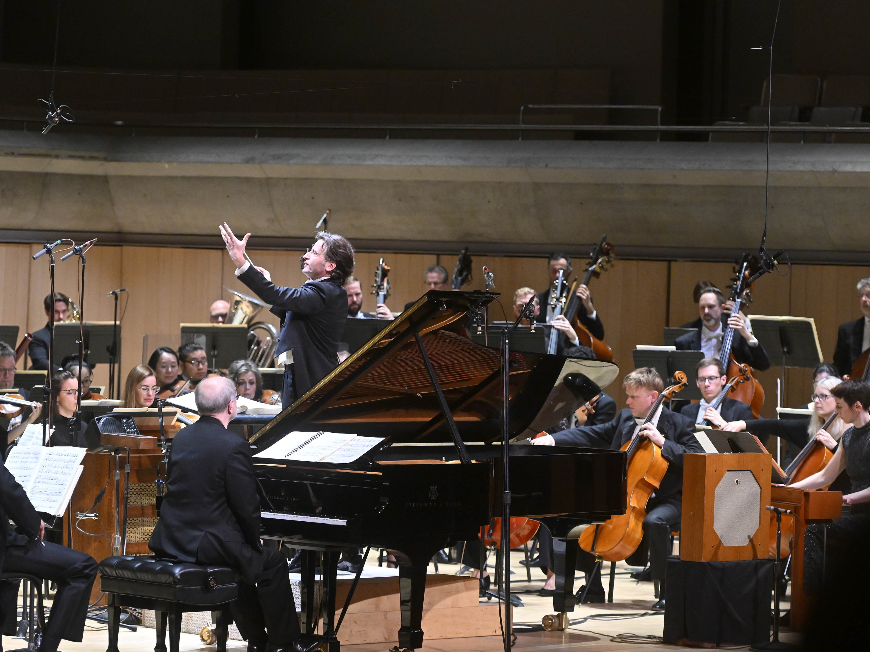 Press Reviews / Revues de presse