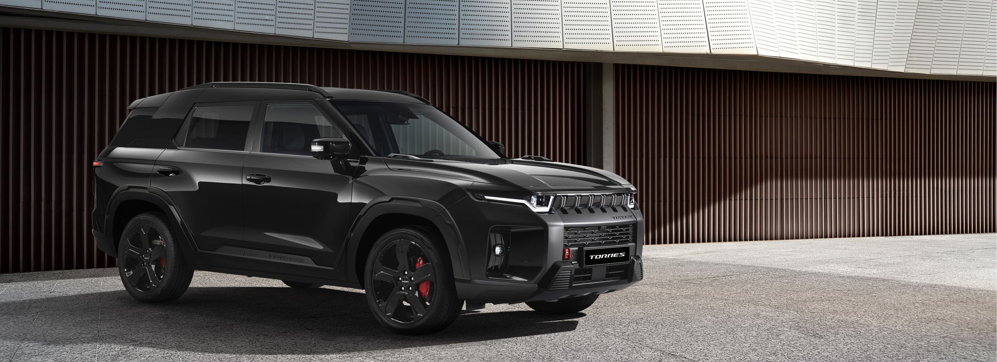 KG Mobility lanceert Torres Hybrid: krachtige technologie, avontuurlijke stijl en duurzame mobiliteit in één SUV